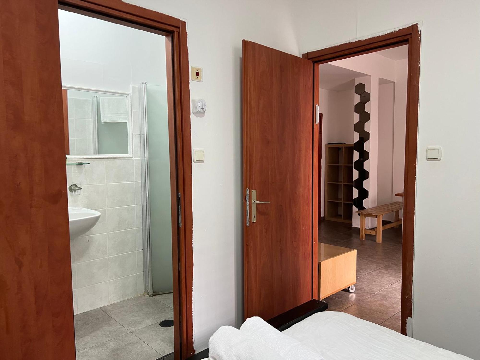 Miraks Harav Kuk Appartement Tel Aviv Buitenkant foto
